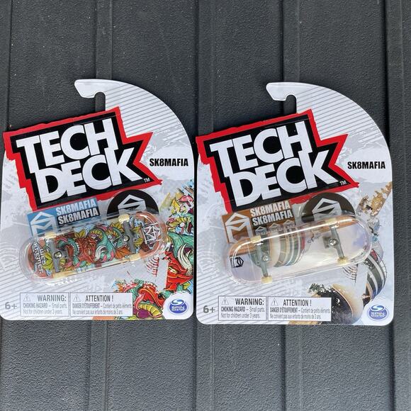 2024 Tech Deck SK8Mafia Fingerboard Wes Kremer Snake & CN Tower NEW Ultra Rare - Picture 1 of 3